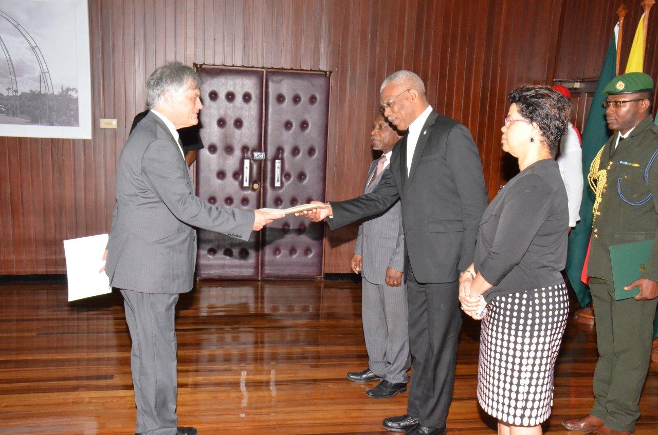 Relations with Australia strengthened; President accredits new High Commissioner