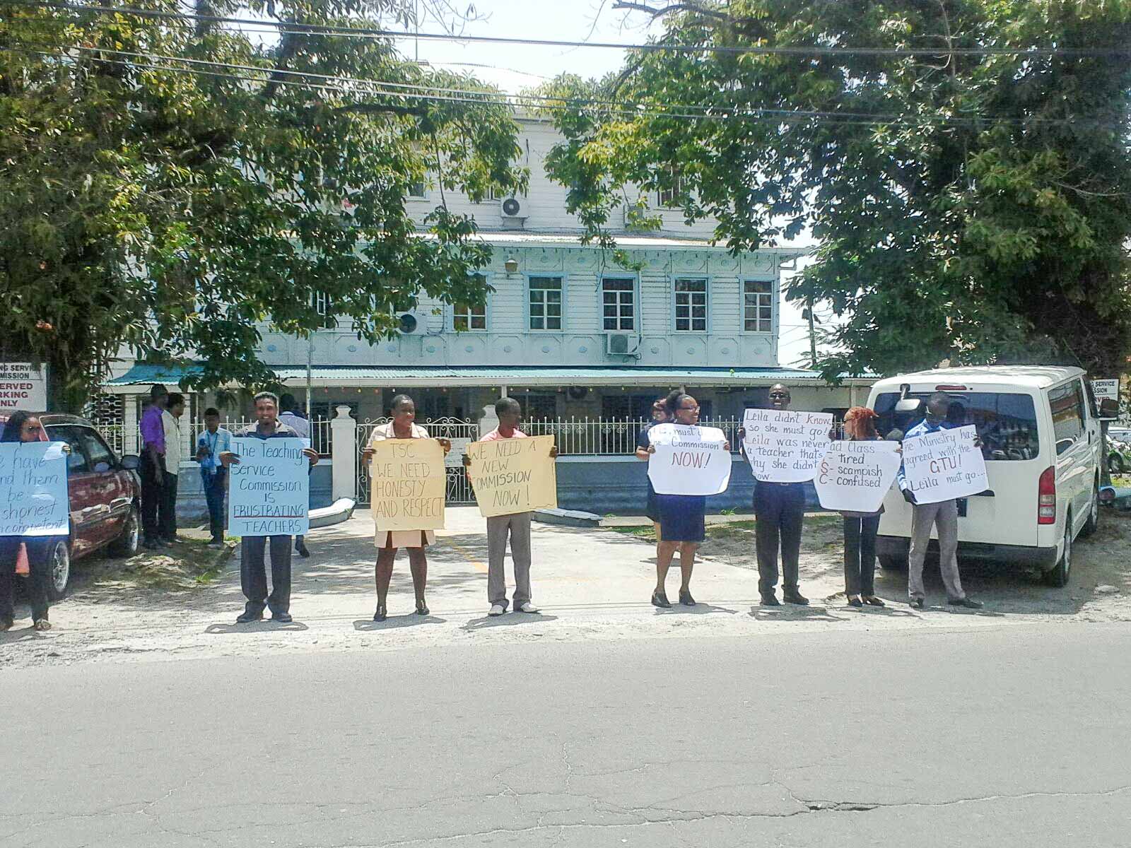 Teachers Union threatens countrywide industrial action