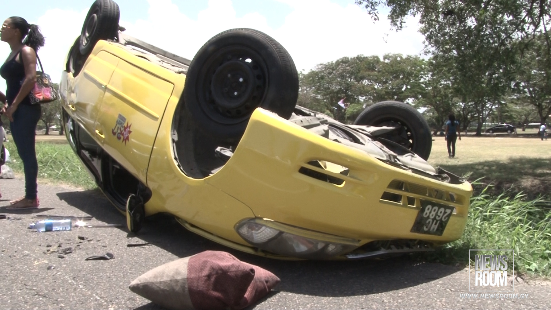 Minor injuries, extensive damage following Carifesta crash