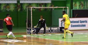 Stefano MacDonald about to score for Suriname