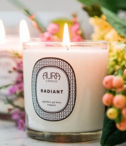 the-everygirl-candles-aura