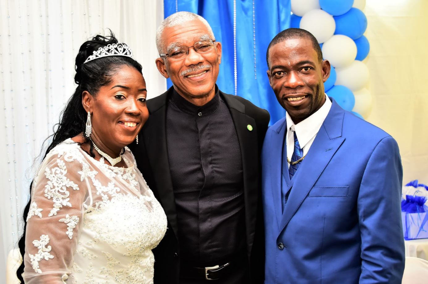 Minister Valerie Patterson ties the knot