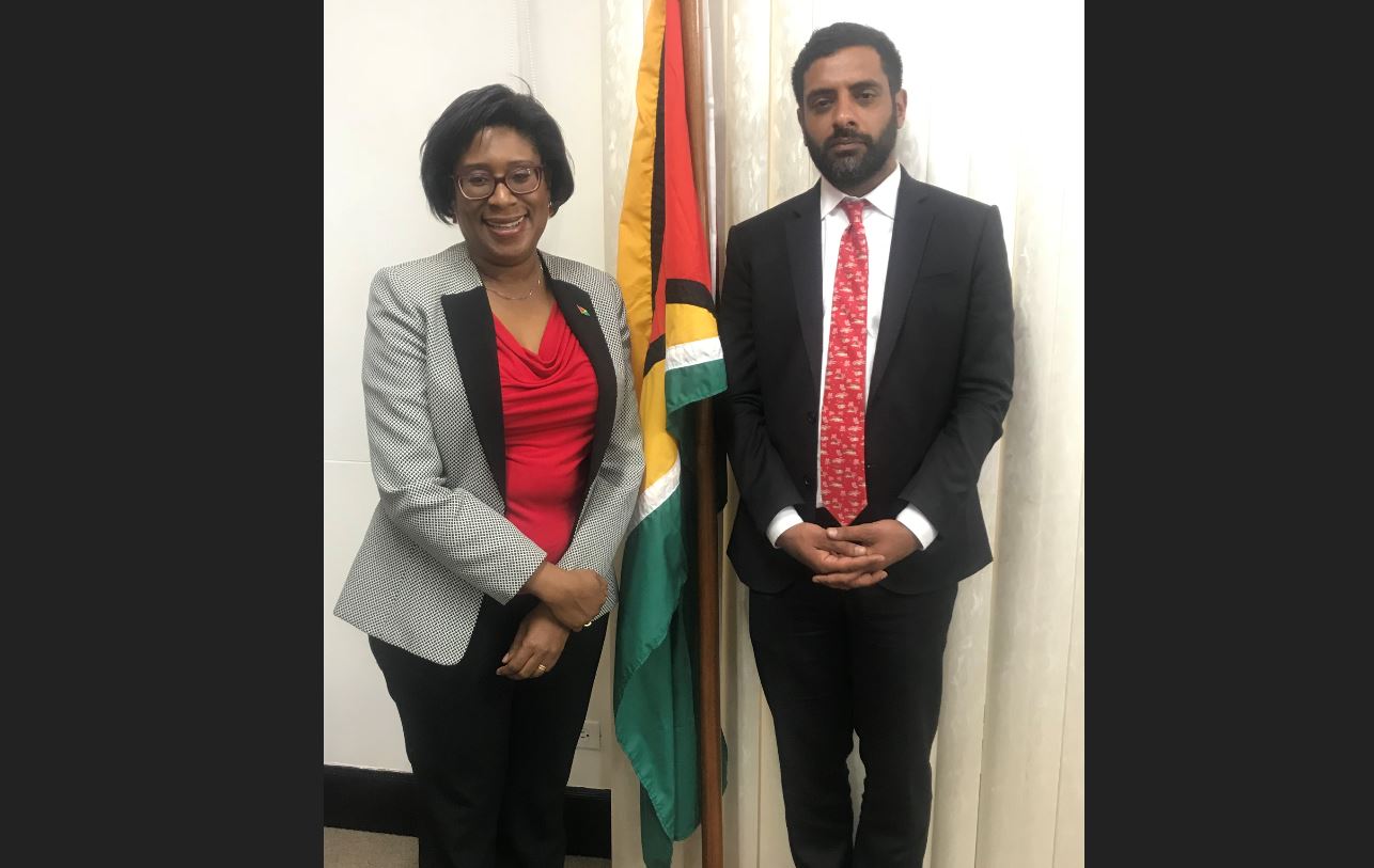Dubai official meets with Minister Hughes