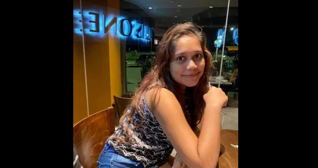 Speeding teen dies after losing control of vehicle, slams into utility pole