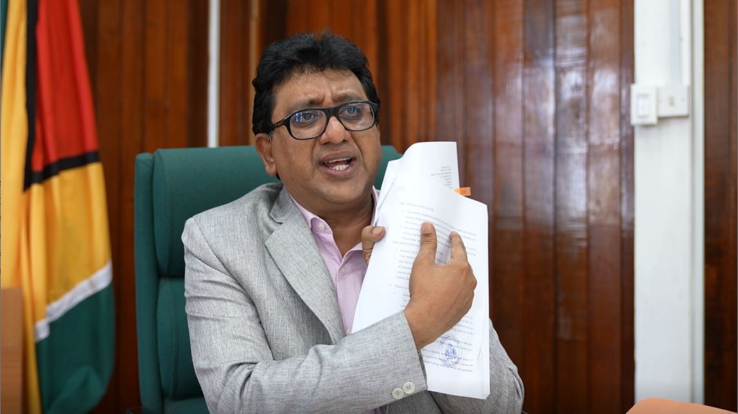 Court should not block gov’t from instituting vaccination requirements before ruling – AG argues