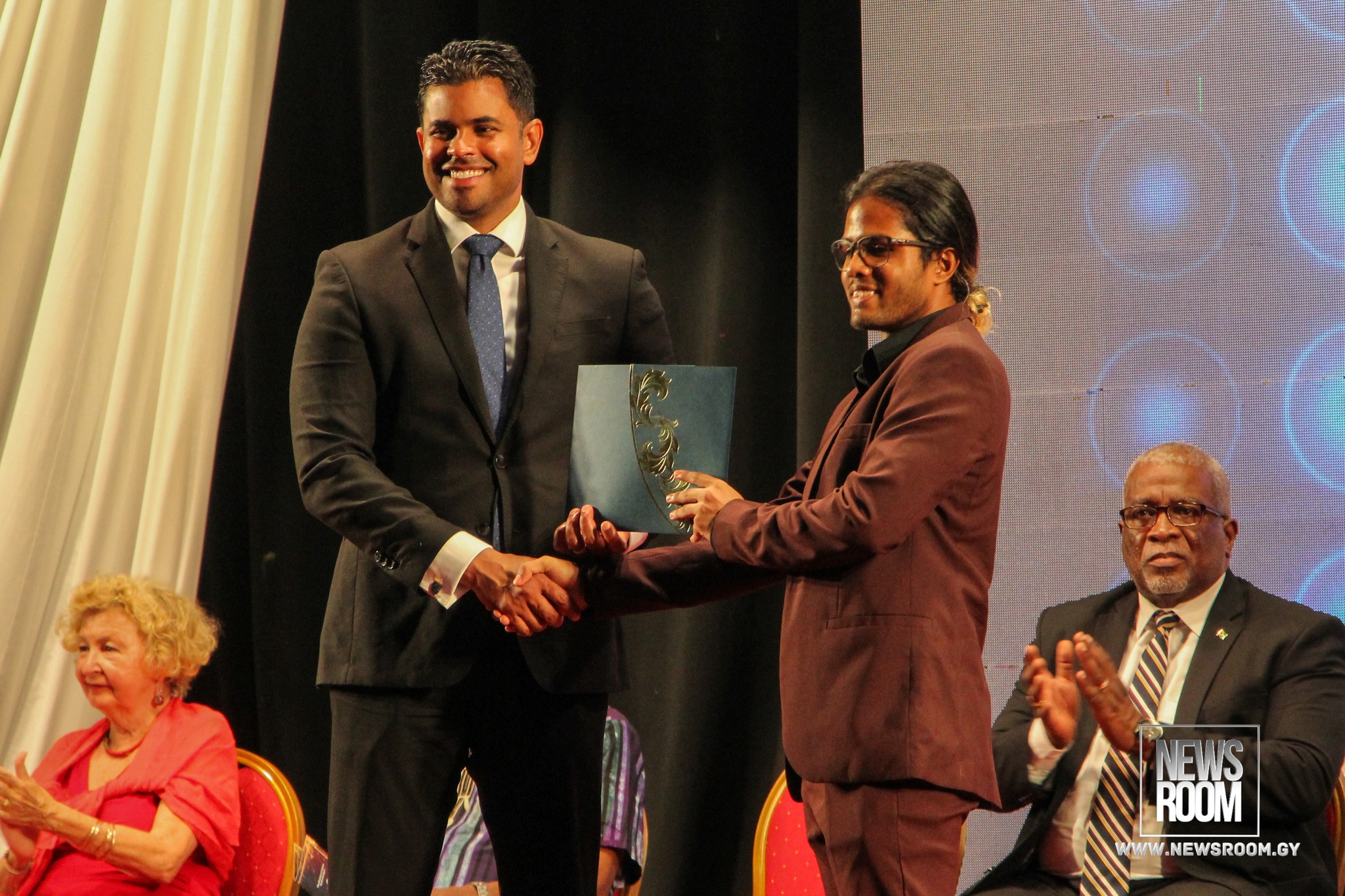 With difficulties expressing emotions, young writer turned to poetry