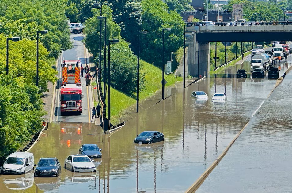 Toronto cleans up after severe storms cause floods