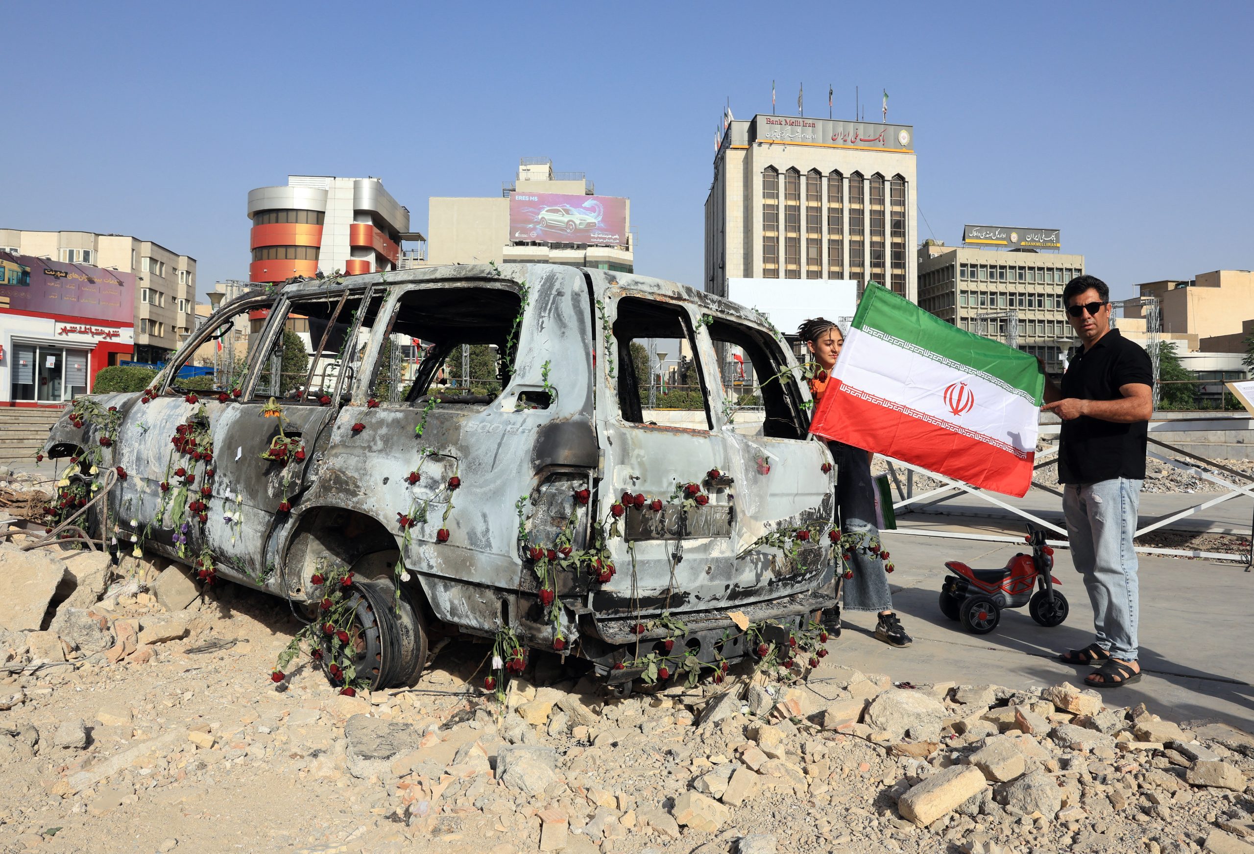 Iran launches missiles at US bases in Qatar and Iraq