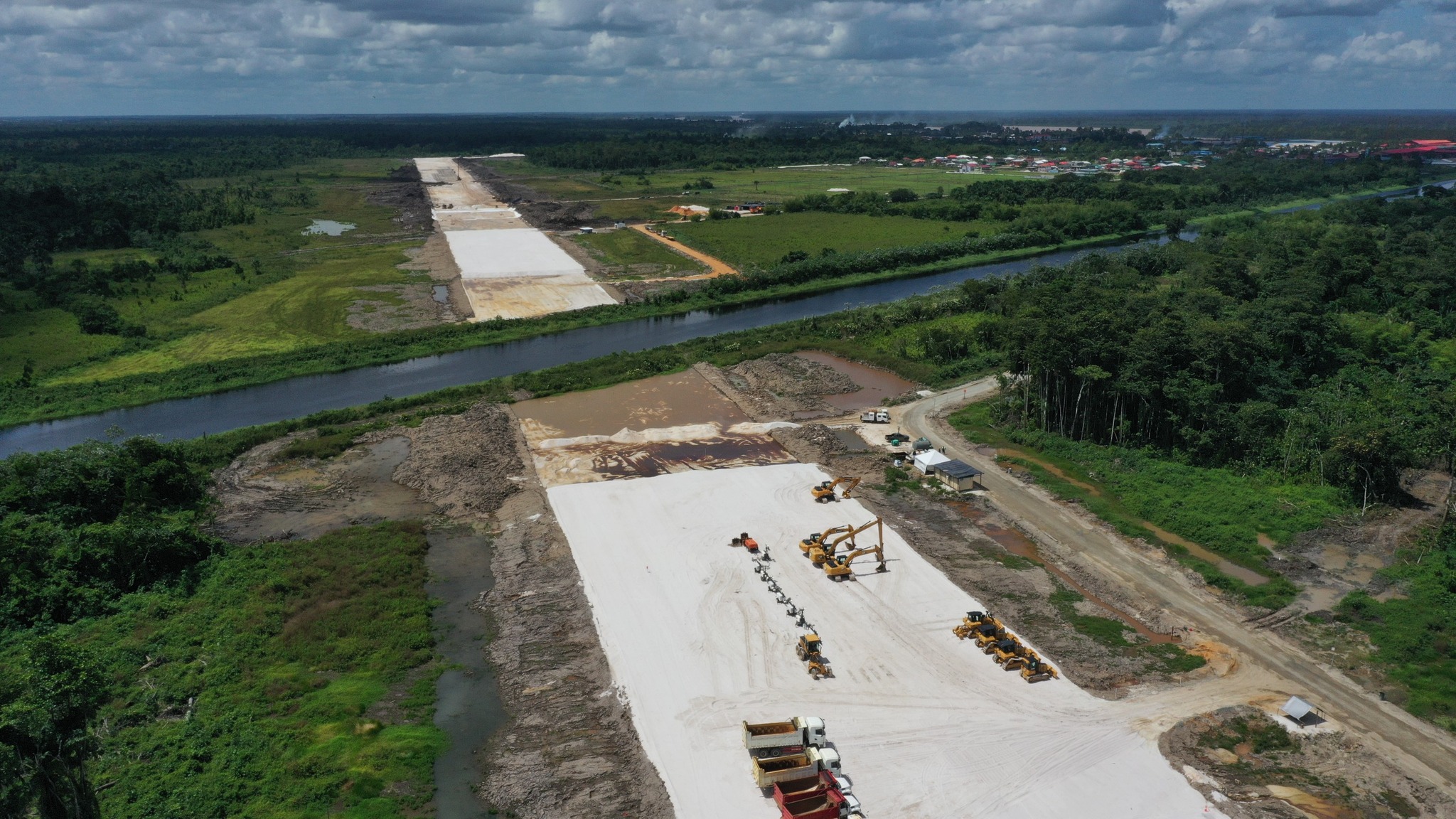 30,000 requests made for land on Soesdyke–Linden Highway